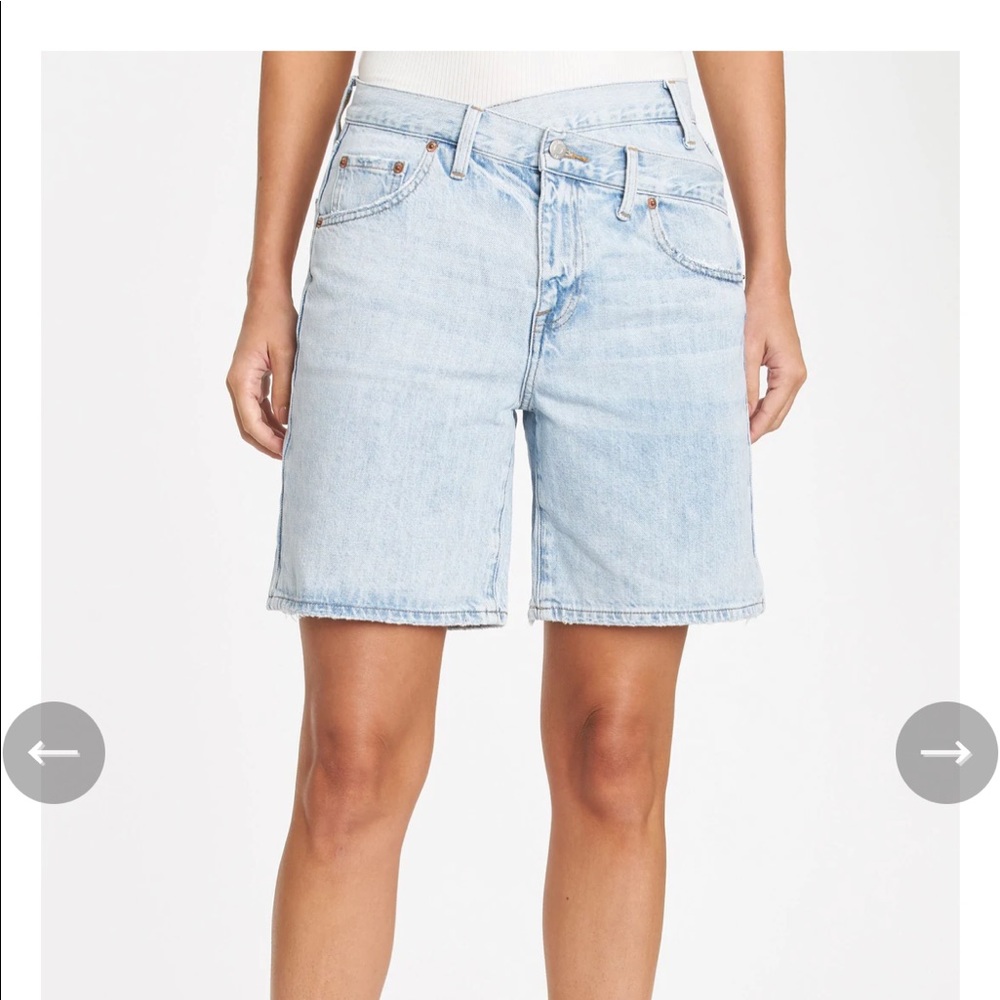 PISTOLA- BOBBIE CROSSOVER SHORT - COLLINS (light denim)